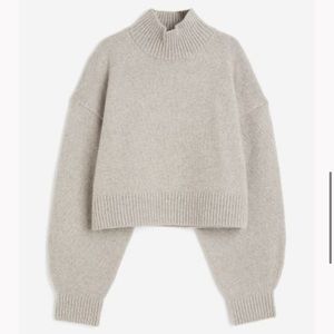 NWT Oversized Mock Turtleneck Sweater - Size small